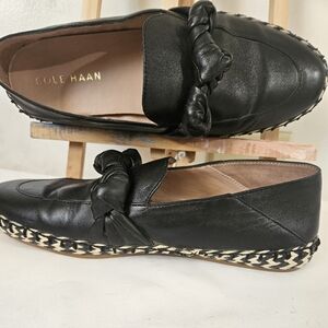 Cole Haan Women's Black Leather Loafers with Knotted Accent Size 6B